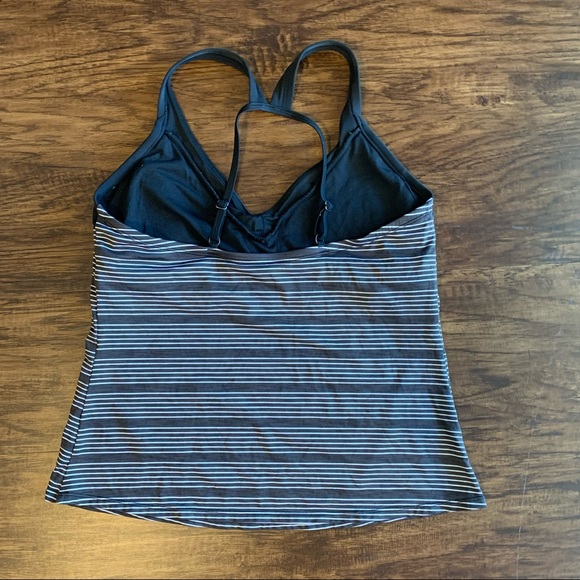 Nike Dri-Fit Racerback Workout Top - Picture 2 of 4